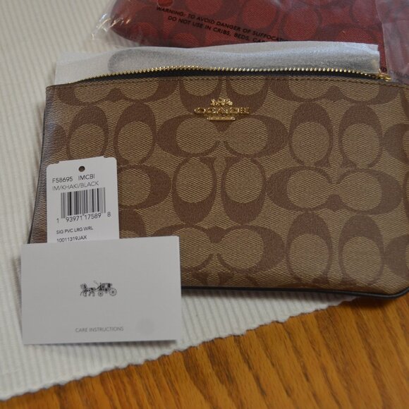 COACH  NEW   Wallets and Wristlets - Picture 7 of 11